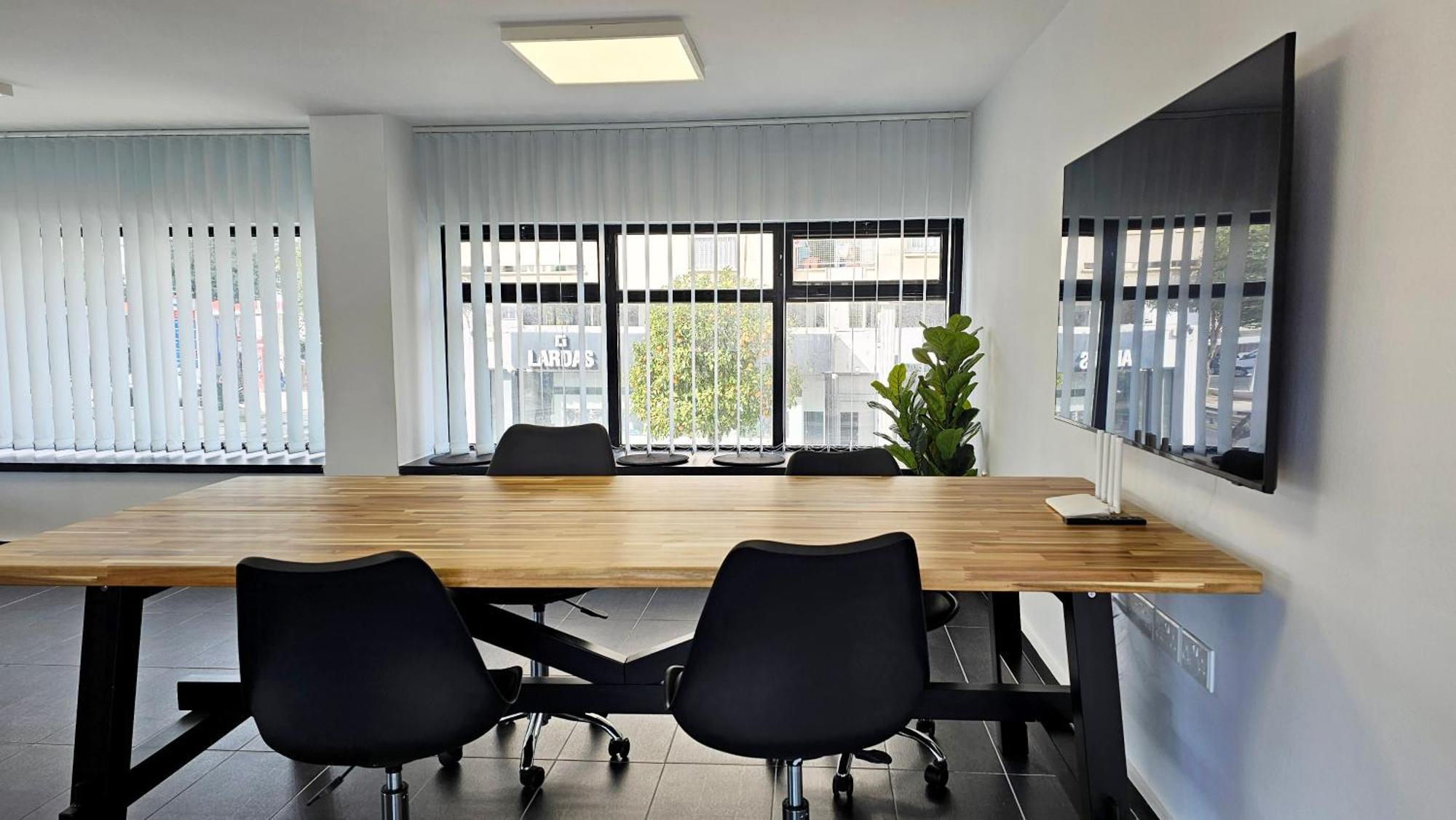 Phaedrus Living Mini Art House Matisse Apartament